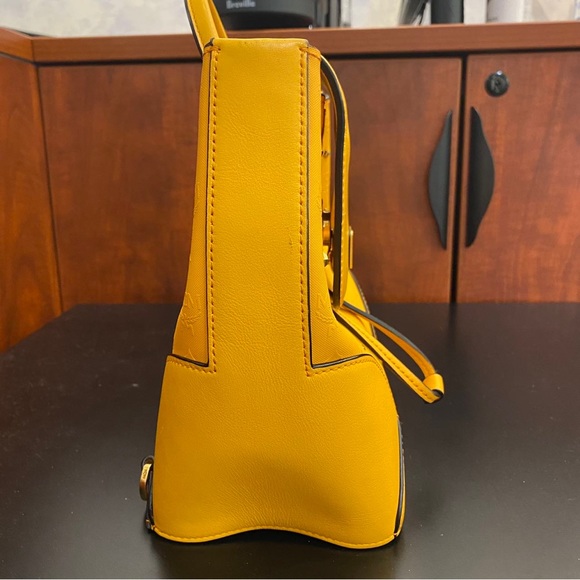 MCM backpack - Picture 4 of 10